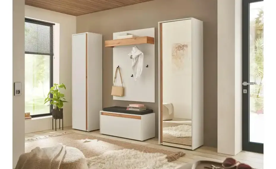 Garderobenschrank