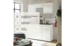 Küchenzeile mit E-Geräten