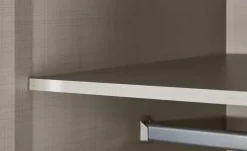 Kleiderschrank Case